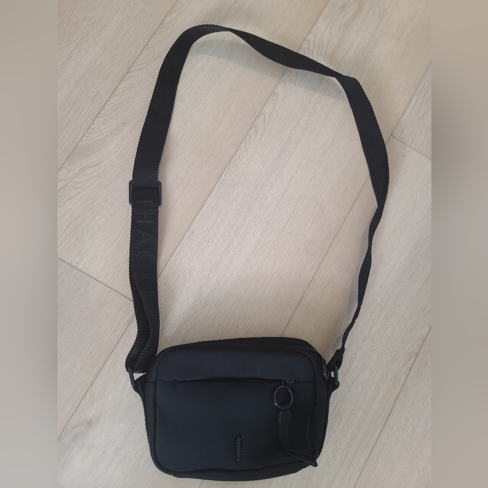Thacker New York Crossbody Small Neoprene Bag Black